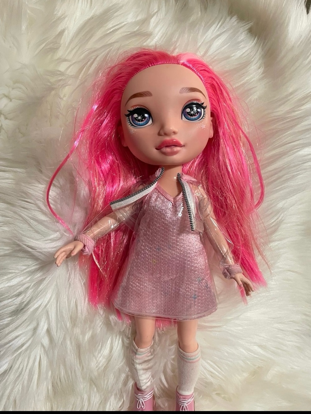 Doll - Picture 4 of 8